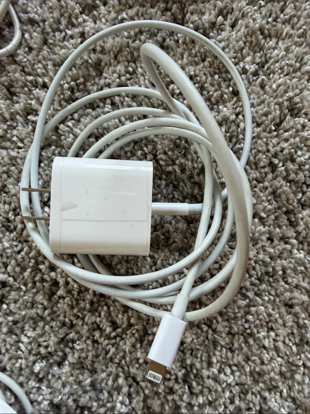 Apple White USB Charging Cables Bundle with USB Power Adapter